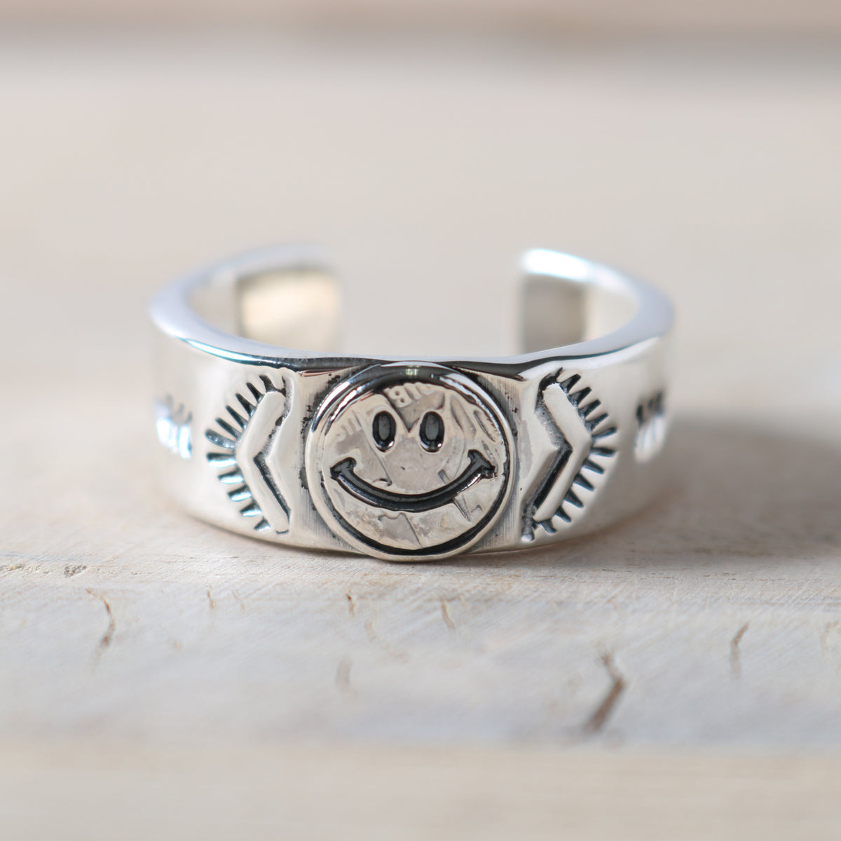 値下げ中　ノースワークススマイルリング(beams) NORTH WORKS】Smile C-Type Ring BR-6005W – BARNS OUTFITTERS