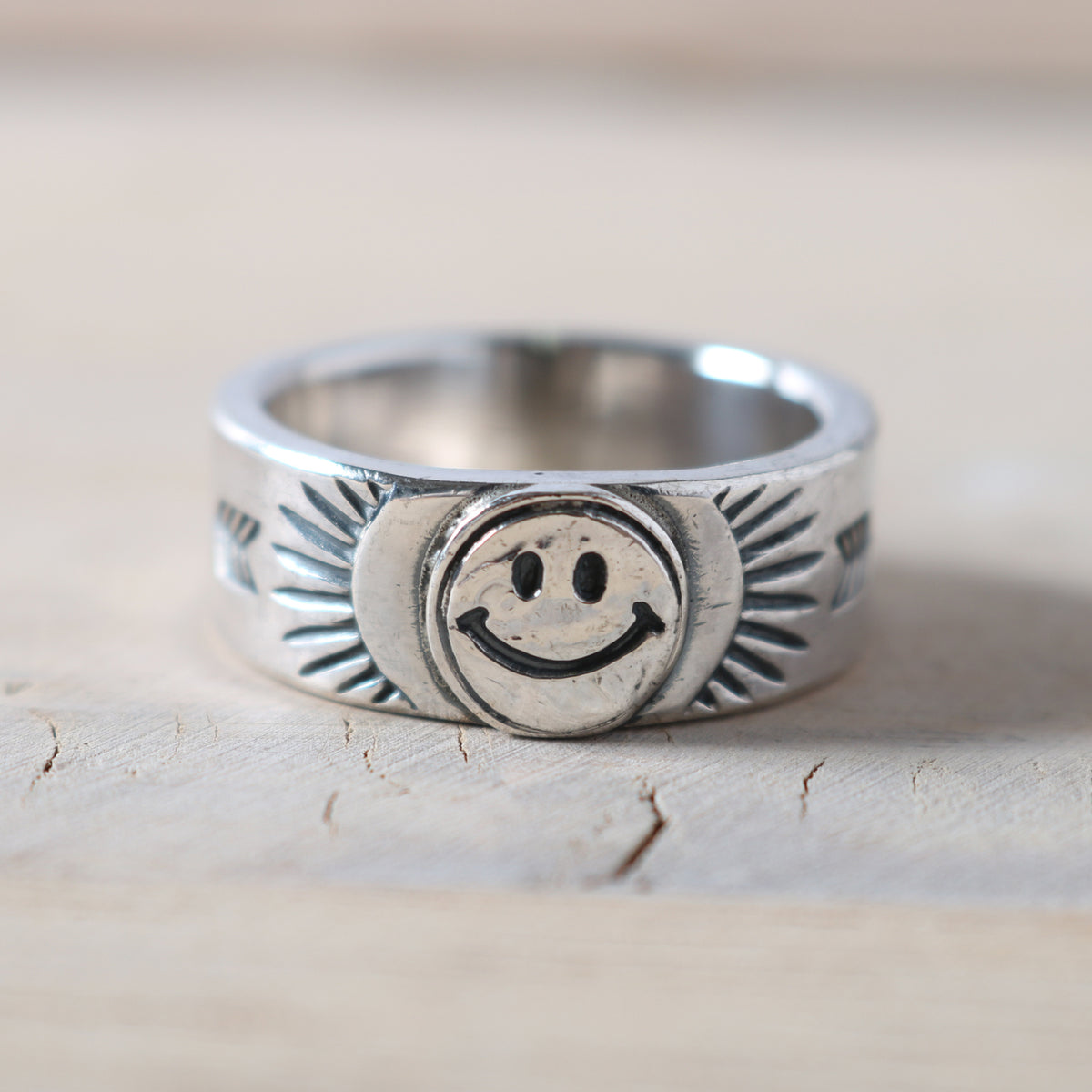 値下げ中　ノースワークススマイルリング(beams) NORTH WORKS】Smile The Sun Ring BR-6006W – BARNS OUTFITTERS