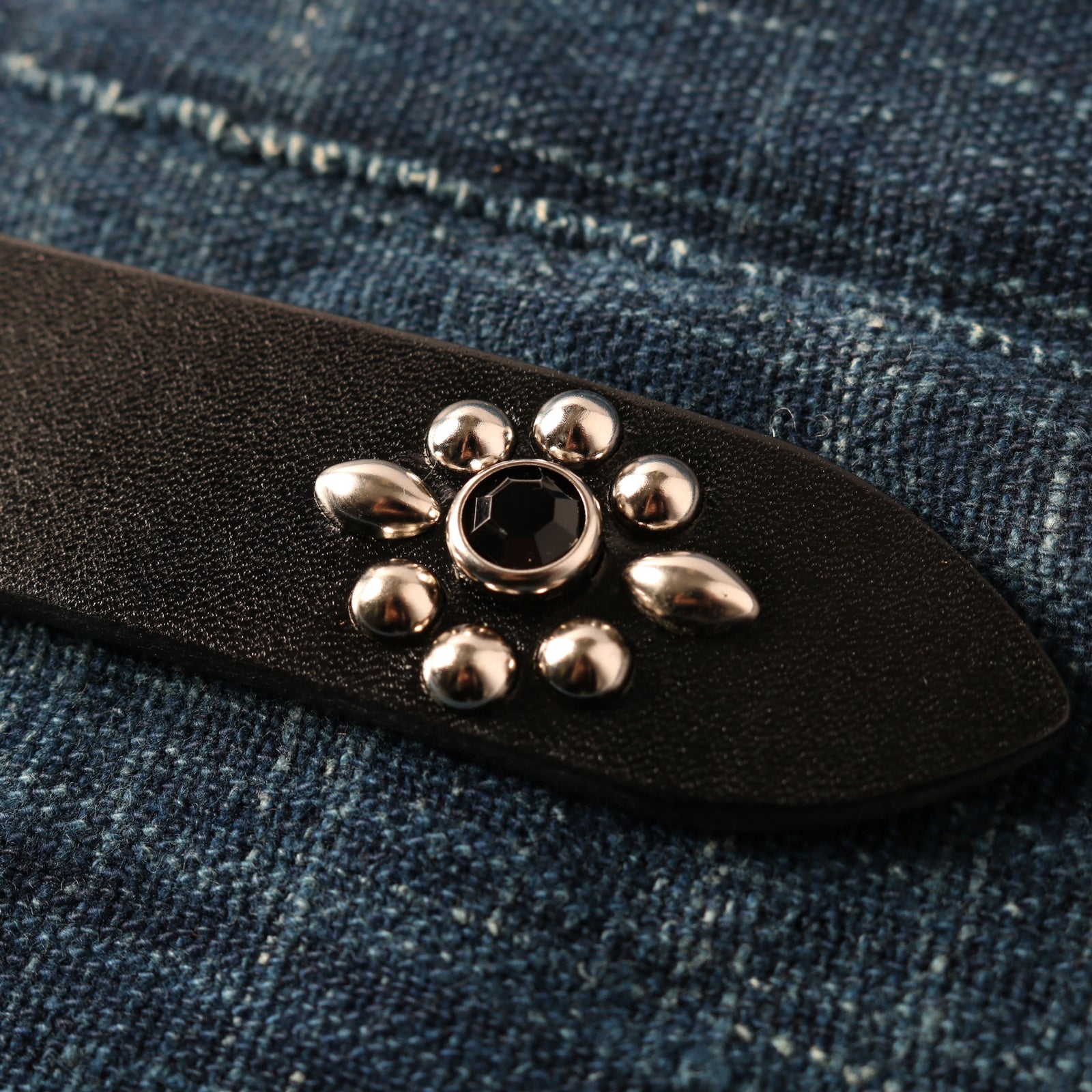 栃木レザー】30mm Leather Studs Belt 【Summer Oil Leather】LE-4343