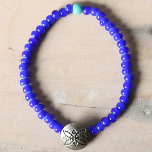 Button Works】White Hearts Bracelet【Blue Beads】BW-0192 – BARNS