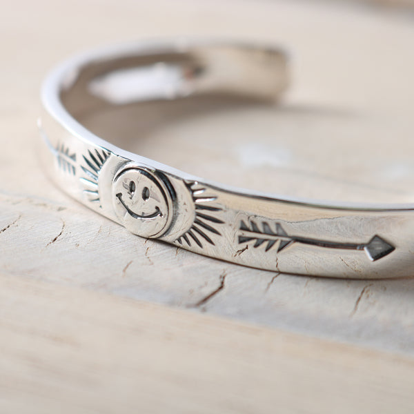 NORTH WORKS】Smile Arrow Bangle BR-8006W – BARNS OUTFITTERS