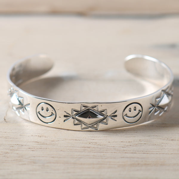 NORTH WORKS】Smile Repose Bangle BR-8008W – BARNS OUTFITTERS