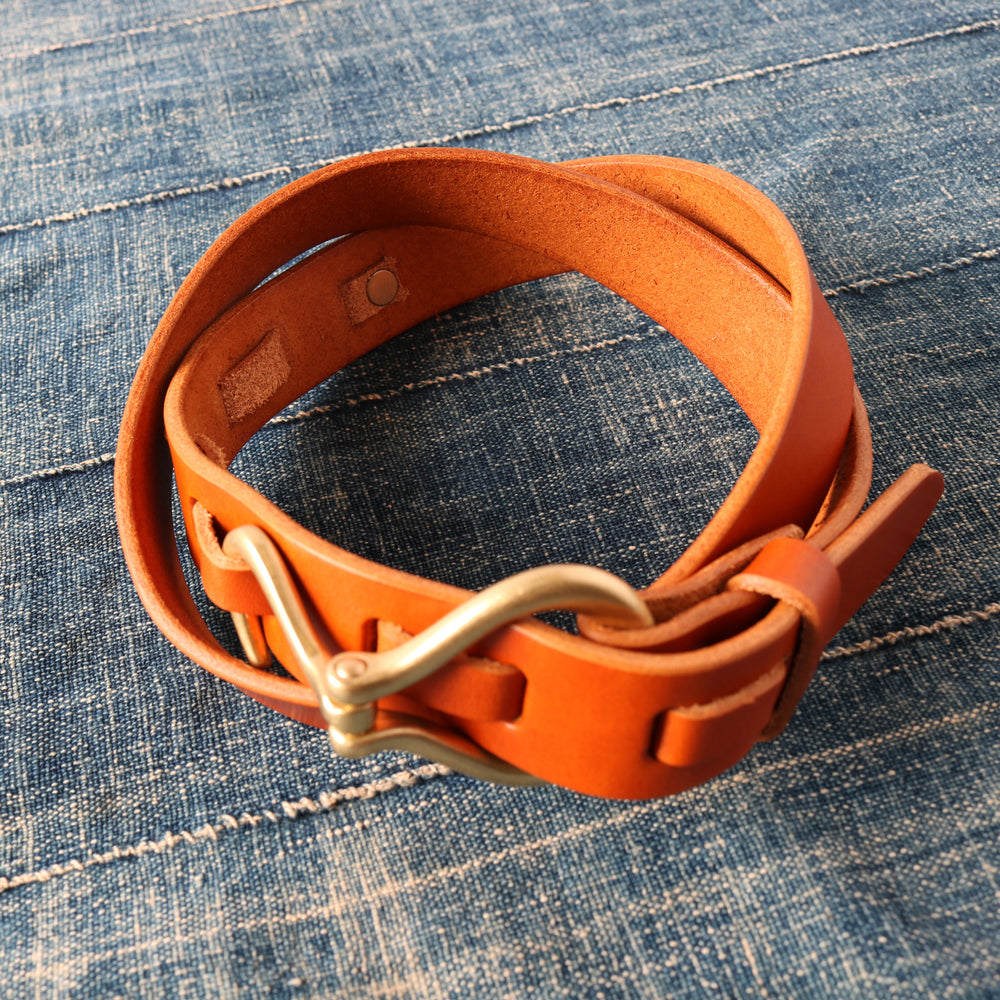 
                  
                    画像をギャラリービューアにロードします【栃木レザー】Hook Buckle Leather Belt 【Summer Oil Leather】LE-4087
                  
                