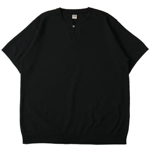 
                  
                    画像をギャラリービューアにロードしますKey Neck Loose Fit Concho T-shirt【Amossa】BR-25224
                  
                
