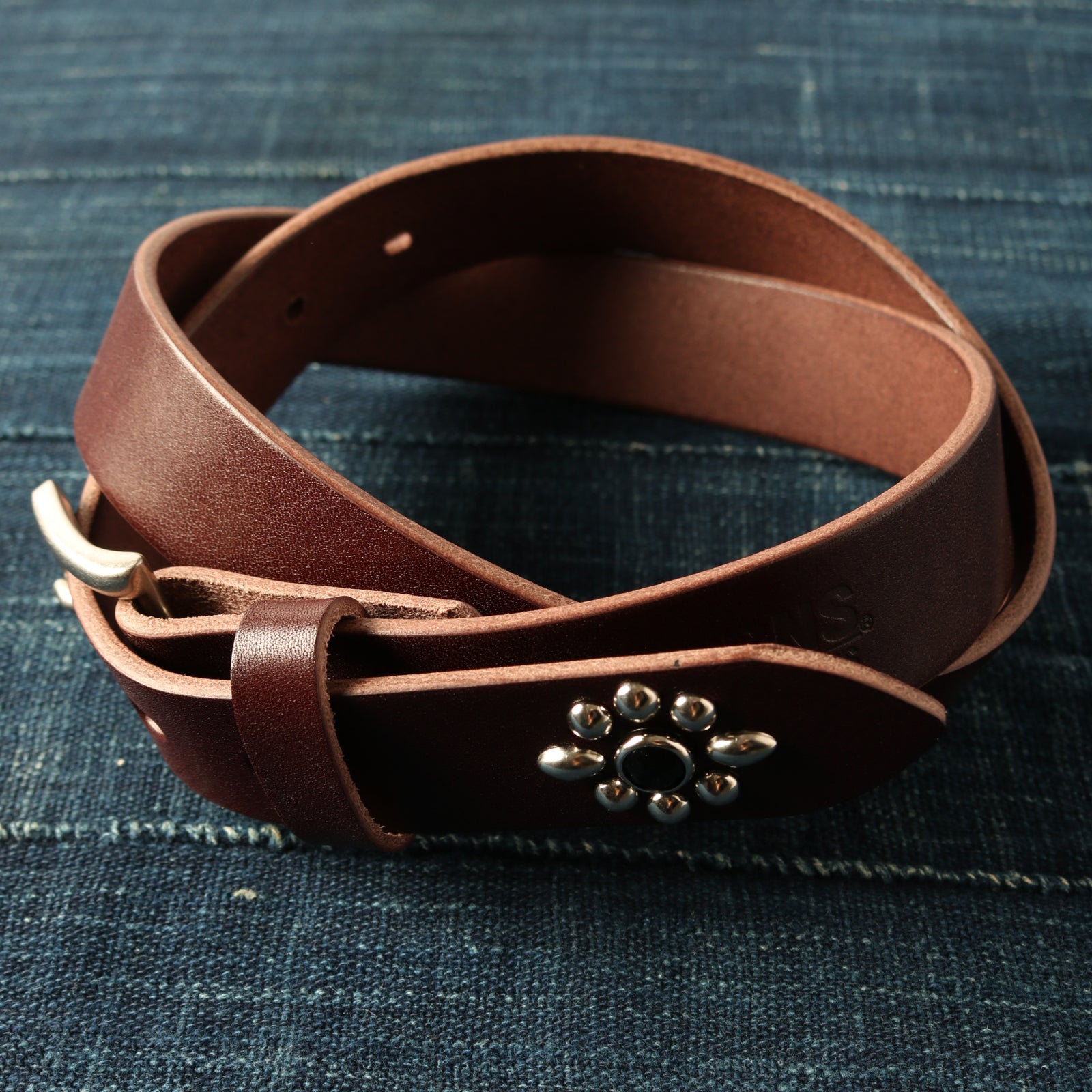 栃木レザー】30mm Leather Studs Belt 【Summer Oil Leather】LE-4343