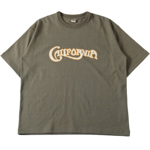 
                  
                    画像をギャラリービューアにロードします10/- Heavyweight Crossover Neck S/S Print T-shirt【CALIFORNIA】BR-25217
                  
                