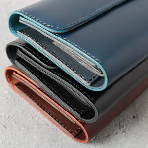 
                  
                    画像をギャラリービューアにロードします【Cordovan × 栃木レザー】Tri-Fold Wallet LE-4333
                  
                