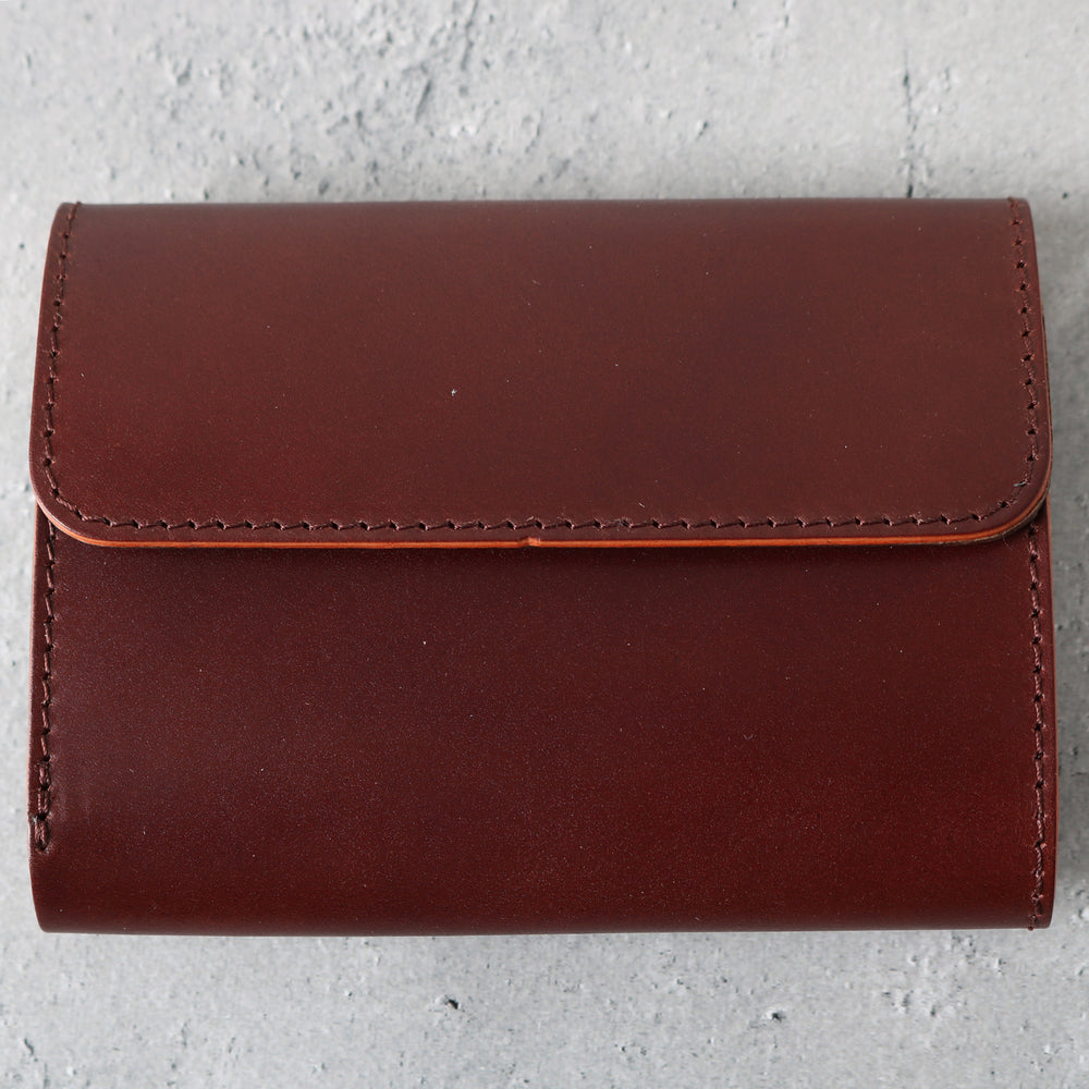 
                  
                    画像をギャラリービューアにロードします【Cordovan × 栃木レザー】Tri-Fold Wallet LE-4333
                  
                